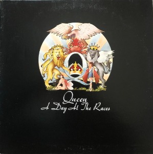 QUEEN - A DAY AT THE RACES (&quot;1976 Elektra 6E-101 Butterfly Label Gatefold Original&quot;)