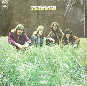 TEN YEARS AFTER - A SPACE IN TIME (&quot;I&#039;D LOVE TO CHANGE THE WORLD&quot;)